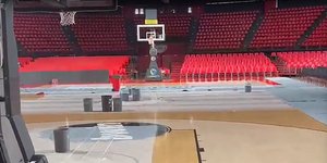 Κουβάδες στο ΣΕΦ μετά την ισχυρή βροχόπτωση