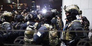 Στρατιώτες στο κοινοβούλιο της Νότιας Κορέας