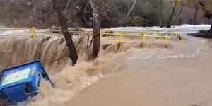 Υπερχείλιση στο φράγμα της Θέρμης