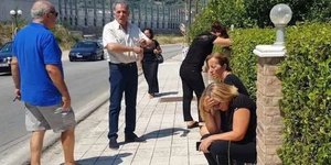 Απαρηγόρητοι οι συγγενείς των θυμάτων του τροχαίου