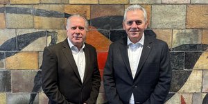 O Mάξιμος Χαρακόπουλος με τον Γιώργο Κουμουτσάκο