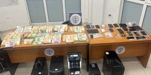 χρηματα κινητα 