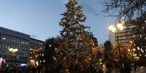 Χριστουγεννιάτικο δένδρο στο Σύνταγμα