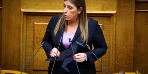Η Ζωή Κωνσταντοπούλου