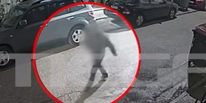 Ο άνδρας που επιτέθηκε στην 22χρονη έχει καταγραφεί από κάμερα ασφαλείας