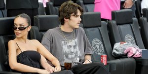 Ο Κρουζ Μπέκαμ με τη νέα του σύντροφο, Τζάκι Απόστελ