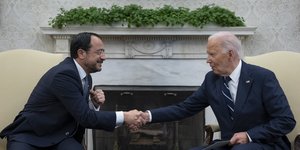 Χειραψία Μπάιντεν και Χριστοδουλίδη