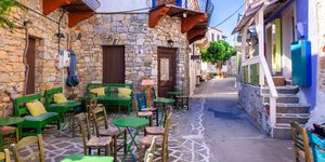 καφε σε σοκάκι