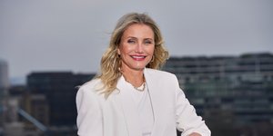 Η Κάμερον Ντίαζ με το τέλειο look για γραφείο