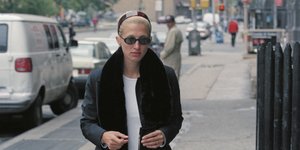 Τα απαραίτητα αξεσουάρ μαλλιών για γυναίκες άνω των 40 -Και αυτά που πρέπει να αποφύγετε