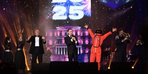 Χάρης Δούκας και Φοίβος Δεληβοριάς στο ρεβεγιόν του Δήμου Αθηναίων