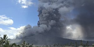 Ηφαιστειακή έκρηξη στην Ινδονησία