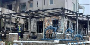 To εστιατόριο που πήρε φωτιά και καταστράφηκε ολοσχερώς στην Μύκονο