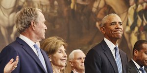 Τζορτζ Μπους και Μπαράκ Ομπάμα στην ορκωμοσία Τραμπ