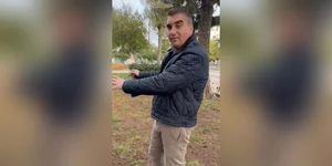 Ελληνικό: Άγνωστοι έκλεψαν το γκαζόν από πλατεία, καταγγέλλει μέσω TikTok ο δήμαρχος Γιάννης Κωνσταντάτος