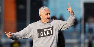 Ο προπονητής του Αιγάλεω Απόστολος Χαραλαμπίδης