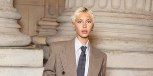 Η Λίλι Ρόουζ Ντεπ και η Άιρις Λο στο Παρίσι