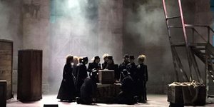 Σουίνι Τόντ: Ο Δαιμόνιος Κουρέας της Fleet Street στο Ολύμπια
