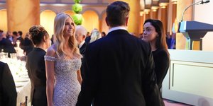 Η Ιβάνκα Τραμπ με τον Έλον Μασκ σε δείπνο του πατέρα της 