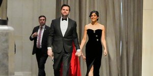 Ο Τζέι Ντι Βανς με την σύζυγό του Ούσα