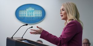 Η εκπρόσωπος Τύπου της κυβέρνησης Τραμπ, Καρολάιν Λέβιτ