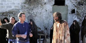 Στα γυρίσματα της ταινίας «Τα Πάθη του Χριστού» με σκηνοθέτη τον Μελ Γκίμπσον