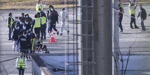 Μετανάστες αποχωρούν από τις ΗΠΑ