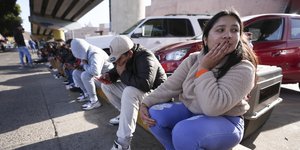 Μετανάστες ανησυχούν καθώς ακυρώθηκε το ραντεβού τους με την CBP