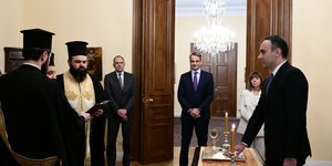 Ορκίστηκε υφυπουργός Εξωτερικών ο Τάσος Χατζηβασιλείου