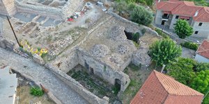 Άποψη του οθωμανικού λουτρού από ψηλά.