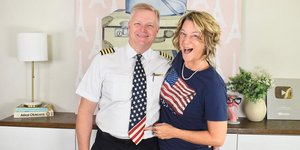 Η σύζυγος πιλότου αποκαλύπτει τι δεν πρέπει να φοράτε στον έλεγχο ασφαλείας αεροδρομίου