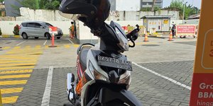 Greece considers banning fuel sales to helmetless motorcyclists