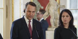 Οι υπουργοί Εξωτερικών Πολωνίας και Γερμανίας, Σικόρκσι και Μπέρμποκ