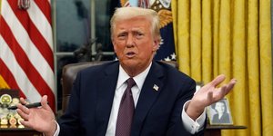 Ο Ντόναλντ Τραμπ στο Οβάλ Γραφείο