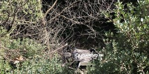 Πτώση ΙΧ σε γκρεμό στα Χανιά