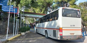 Οικογένειες από τη Σαντορίνη φιλοξενούνται από σήμερα στις κατασκηνώσεις του δήμου Αθηναίων