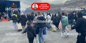 Μαζική αναχώρηση από τη Σαντορίνη