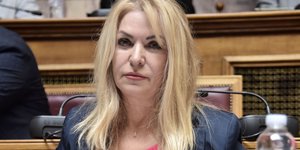 Αννα Μάνη Παπαδημητρίου στη βουλη