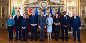 Η ΕΕ θα παράσχει εγγυήσεις ασφαλείας στο Κίεβο, λέει ο ΥΠΕΞ της Γαλλίας -Αναγκαία η ενότητα, τονίζει η Γερμανίδα ΥΠΕΞ