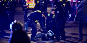 Βερολίνο: Συνελήφθη ύποπτος για την επίθεση μπροστά στο Μνημείο για το Ολοκαύτωμα	