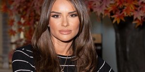 Η Ελένη Τσολάκη φόρεσε το πιο κομψό σακάκι από τα Zara -Λευκό, θα γίνει ανάρπαστο αυτή την άνοιξη