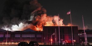 Φωτιά σε εργοστάσιο στις ΗΠΑ