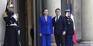 Μέτε Φρεντέρικσεν και Εμανουέλ Μακρόν πριν την σύσκεψη ασφαλείας 