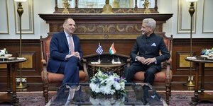 Γεραπετρίτης: Η ενίσχυση των διμερών δεσμών στο επίκεντρο της συνάντησης με τον Ινδό ομόλογο του στο Νέο Δελχί