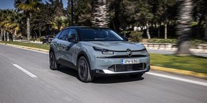 Δοκιμάζουμε το νέο Citroen e-C4 156 PS