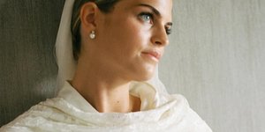 Η Ισπανίδα νύφη που άλλαξε το νυφικό της δύο μήνες πριν το γάμο 