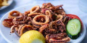 Καλαμαράκια τηγανητά της ταβέρνας, συνταγή εγγύηση