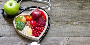 Ποια σημάδια δείχνουν ότι η καρδιά υποφέρει στα 40, τα 50, τα 60