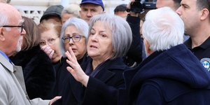 Σε κλίμα οδύνης η κηδεία του Βασίλη Καλογήρου