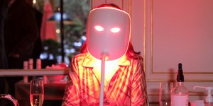 LED μάσκες προσώπου -Τι είναι αυτή η νέα εμμονή των beauty lovers για λαμπερή επιδερμίδα